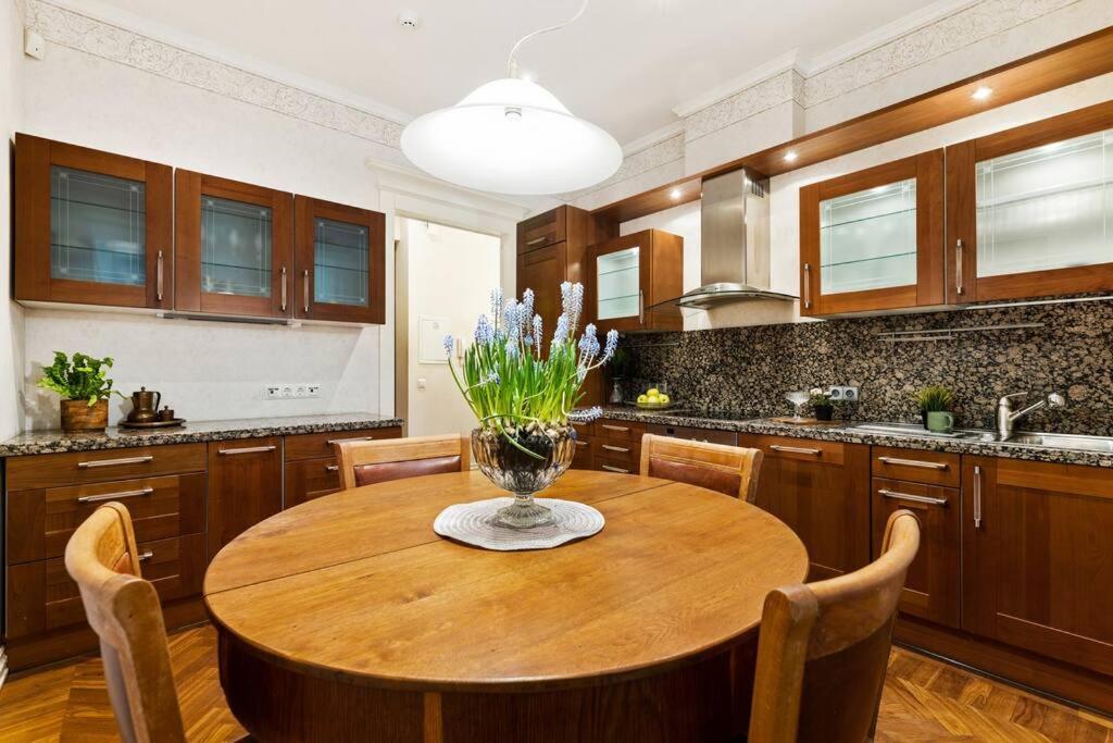 טאלין Dictumfactum Luxury Residence מראה חיצוני תמונה