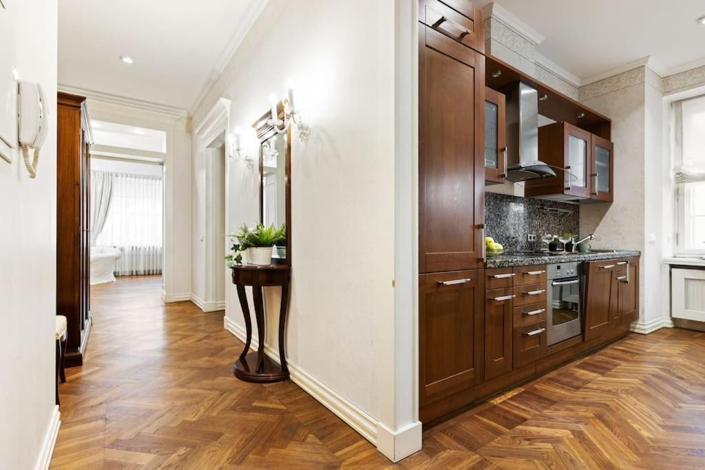 טאלין Dictumfactum Luxury Residence מראה חיצוני תמונה